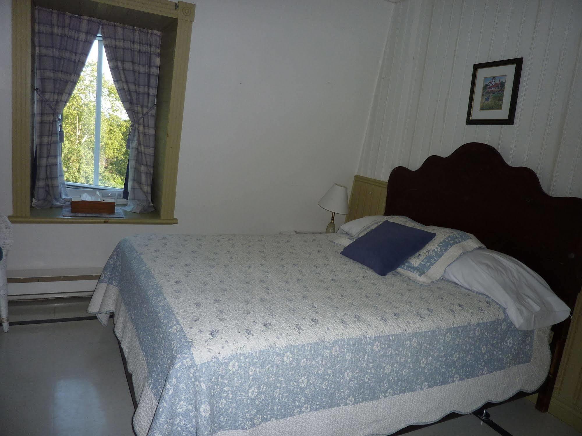 Auberge Petite Plaisance La Malbaie Eksteriør billede