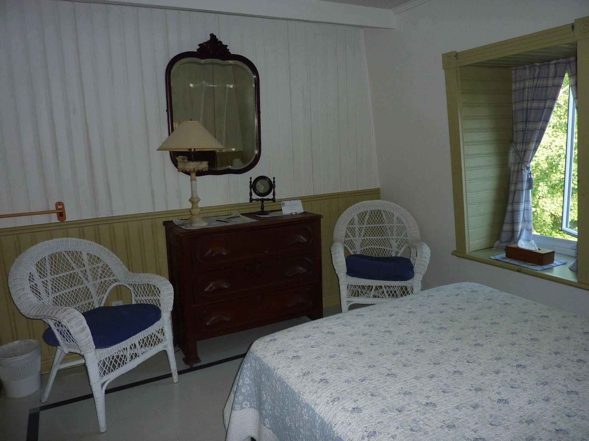 Auberge Petite Plaisance La Malbaie Eksteriør billede