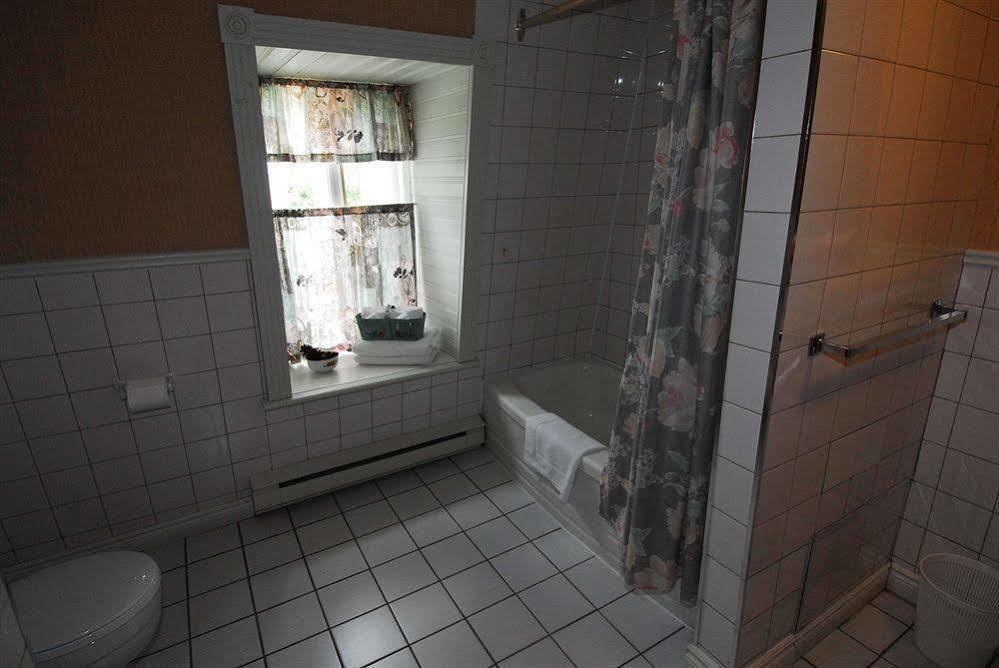 Auberge Petite Plaisance La Malbaie Eksteriør billede